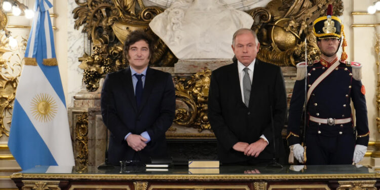 Javier Milei encarga a Werthein hacer una purga en la Cancillería argentina