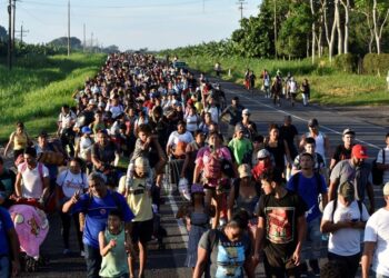 Juez en EEUU anuló estatus legal a migrantes indocumentados casados con estadounidenses