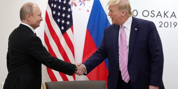 Trump dispuesto a conversar con Putin para buscar una salida a la crisis en Ucrania: “creo que retomaremos el contacto”
