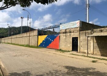 Más de 600 presos fueron trasladaron a centro penitenciario en Guárico