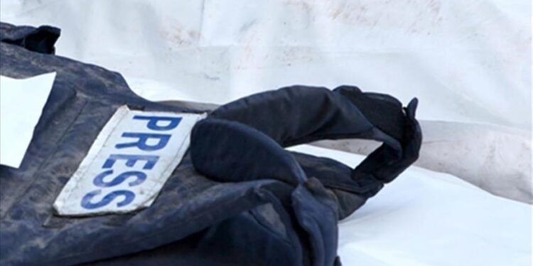 Muere otro periodista en un bombardeo en el norte de Gaza y sube el total a 184