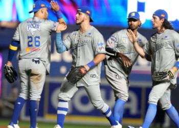 Magallanes dejó en el terreno a Estrellas Orientales y avanzó a la final del «Choque de Gigantes»