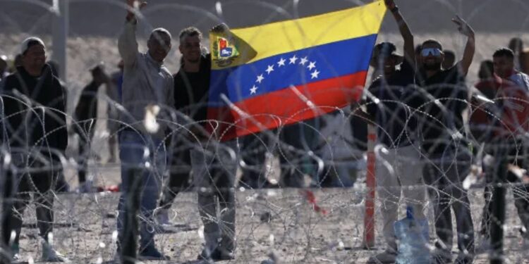 Régimen de Maduro estaría enviando  presos venezolanos a EEUU para “neutralizar a opositores”