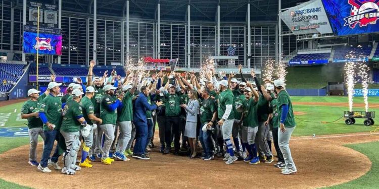 Navegantes del Magallanes se impuso ante los Criollos de Cagua y se tituló campeón en el «Choque de Gigantes»