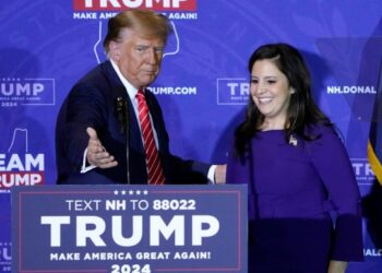 Trump designa a congresista Elise Stefanik como embajadora ante la ONU