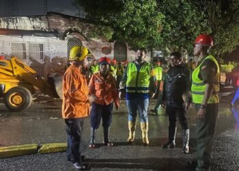 Gobernación de Lara activa plan ante fuertes lluvias y descargas eléctricas tras paso de la onda tropical 51 