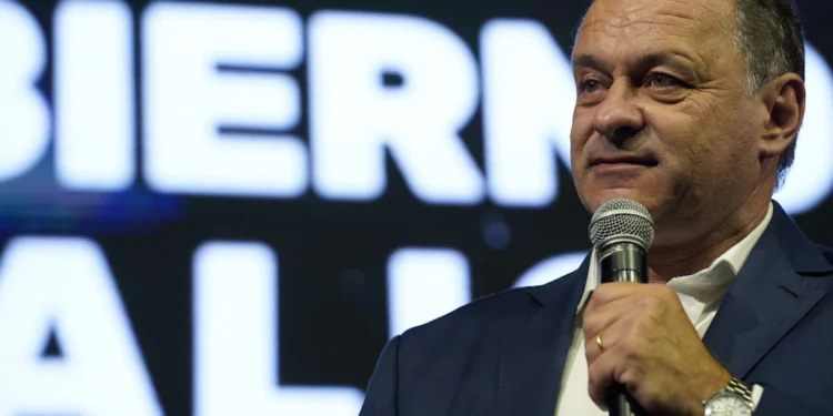 Candidato Álvaro Delgado dice que no reconocerá un nuevo gobierno de Maduro en Venezuela