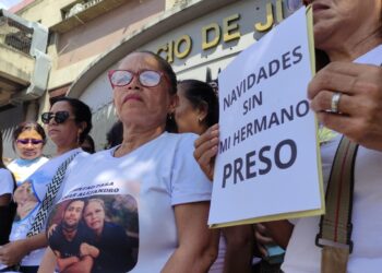 Familiares de presos políticos se reunieron con fiscal del régimen: “nos prometió acelerar los procesos”