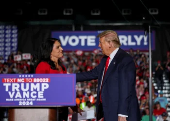 Trump nombró a Tulsi Gabbard, ex congresista demócrata, como directora de Inteligencia Nacional