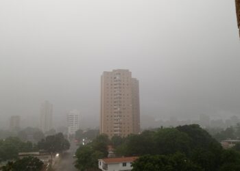 Fuertes lluvias continúan azotando el estado Zulia