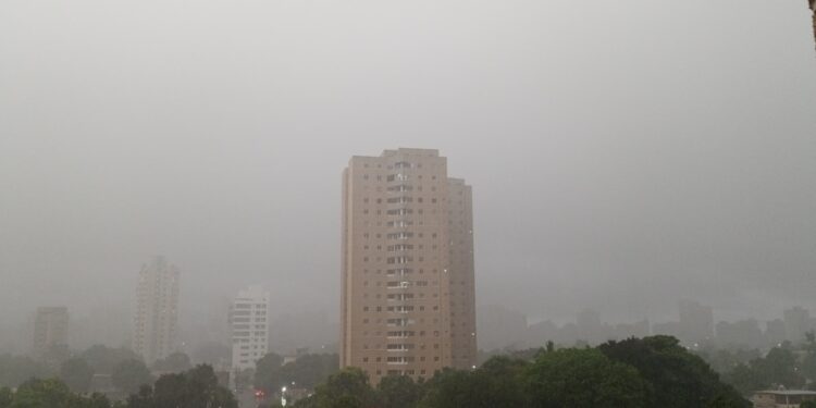 Fuertes lluvias continúan azotando el estado Zulia