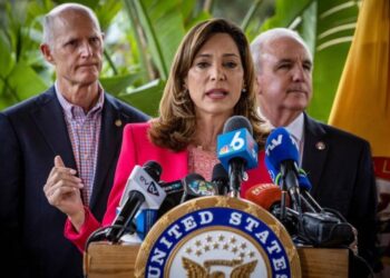 Congresista republicana María Elvira Salazar celebra avance legislativo contra el régimen de Maduro