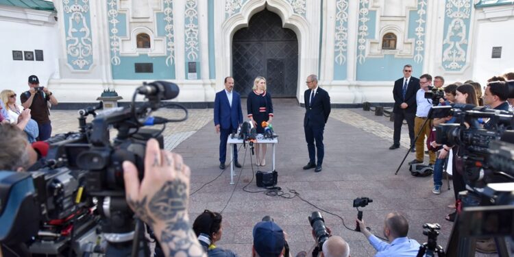 Cierran las embajadas de EEUU, España e Italia en Ucrania por un “posible ataque aéreo importante” en Kiev