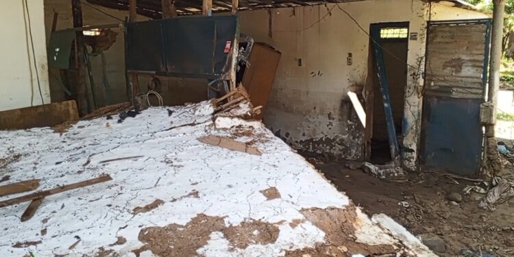 Al menos 50 viviendas en Sucre resultan afectadas por la crecida del río Cachamaure