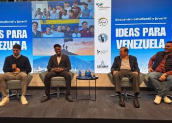 Edmundo González se reunió con jóvenes venezolanos en Madrid y prometió “garantizar oportunidades para todos en la nueva Venezuela”
