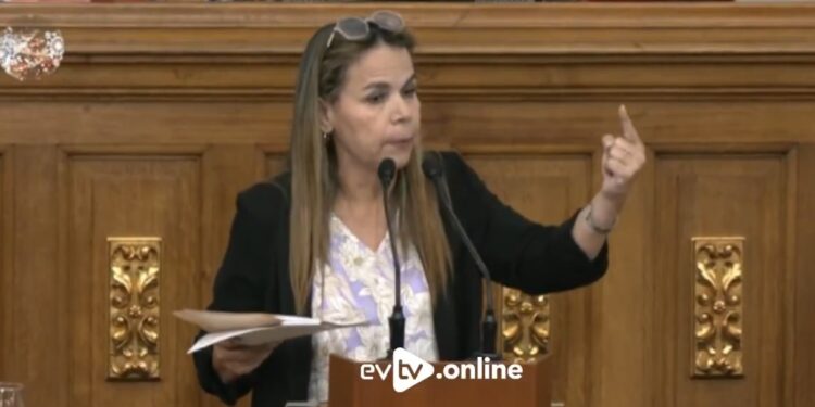 Iris Varela pide anular registros de empresas a quienes pidan sanciones y traicionen la patria
