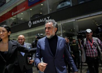 Armando Benedetti renuncia a la embajada en la FAO y reveló que está en rehabilitación por consumo de drogas