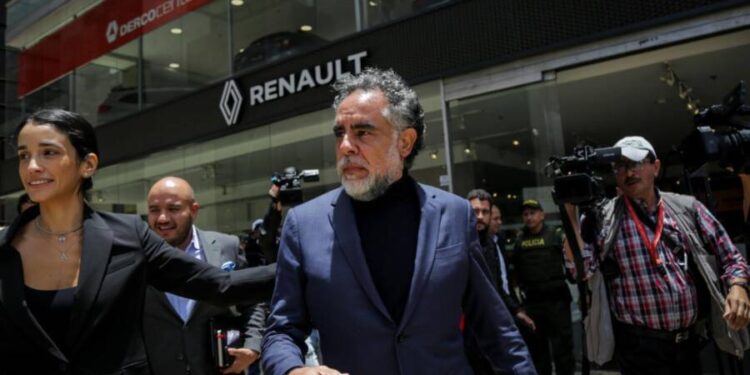 Armando Benedetti renuncia a la embajada en la FAO y reveló que está en rehabilitación por consumo de drogas