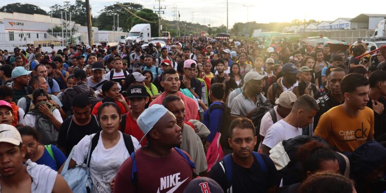 Las caravanas migrantes se multiplican en la frontera sur de México antes de Trump