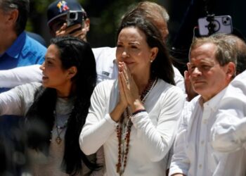 María Corina Machado reitera llamado a una «enorme» protesta «dentro y fuera» de Venezuela el 1 de diciembre