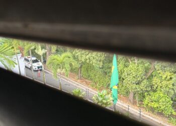 Continúa el asedio a opositores venezolanos asilados en la Embajada argentina en Caracas