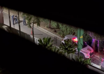 Gobierno de Argentina condena hostigamiento a opositores refugiados en su Embajada en Caracas y exige los salvoconductos