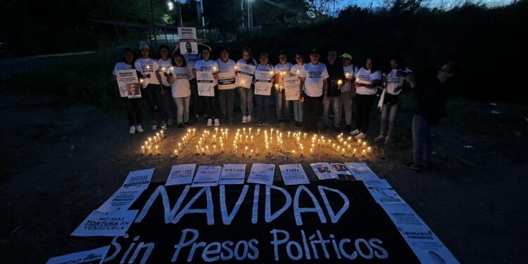 Familiares de presos políticos de El Rodeo I realizaron vigilia para exigir su liberación