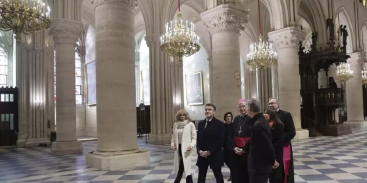 Macron visita la catedral de Notre Dame restaurada a una semana de su reapertura