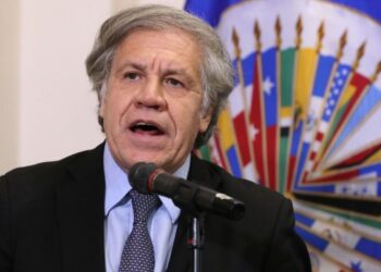 Almagro condena el asedio a la Embajada de Argentina: «es inaceptable y contrario al derecho internacional»