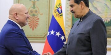 Oficina de la CPI cuestiona «falta de avances» del fiscal Karim Khan en casos  de crímenes en Venezuela
