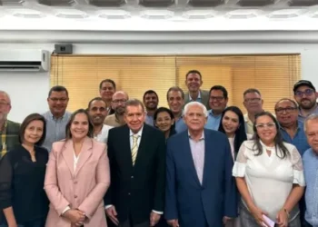 Plataforma Unitaria: Alerta roja de Interpol no frenará a Edmundo González