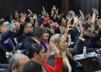 Chavismo aprueba reglamento para inhabilitar y quitar bienes a opositores venezolanos como respuesta a la «Ley Bolívar» de EEUU