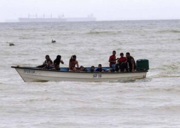 Ex primera ministra trinitense propone deportar a venezolanos que han cometido crímenes