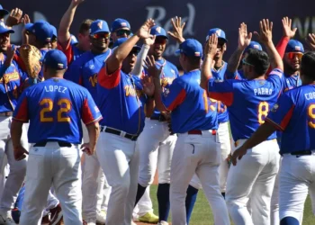 Venezuela cayó ante Japón, pero sigue con vida y buscará su pase a la final del Premier 12 ante EEUU