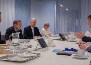 Vicecanciller de Países Bajos recibió a Edmundo González y ratificó la presión hasta lograr el restablecimiento de la democracia en Venezuela