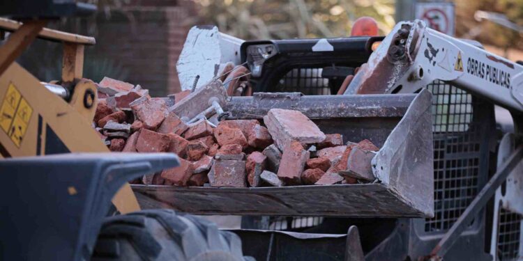 Ascienden a tres los fallecidos por el derrumbe de un hotel en Argentina