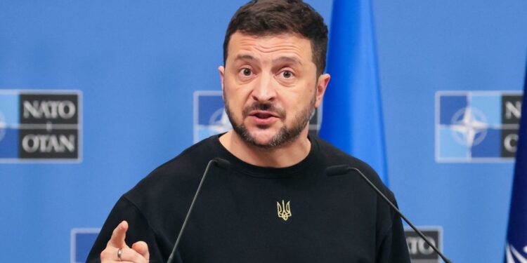 Zelensky instó al mundo a «reaccionar” tras el ataque ruso con un misil hipersónico