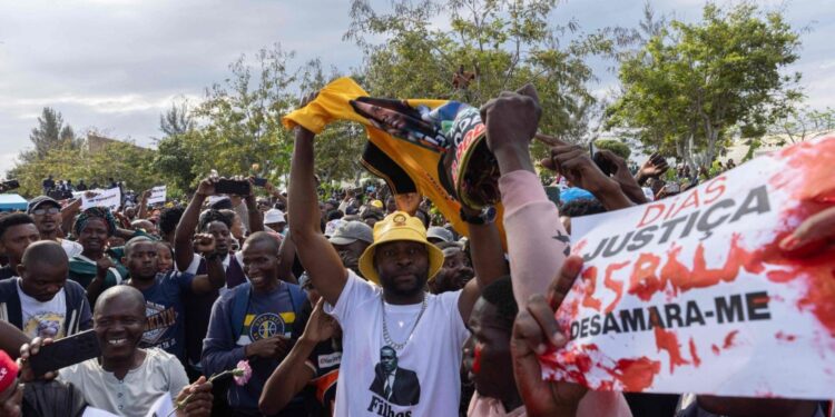 Ascienden a 24 los muertos en protestas contra el fraude electoral en Mozambique