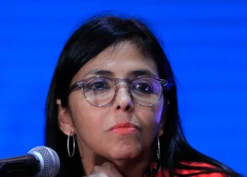 Fiscalía española rechaza reabrir caso Delcygate pedida por el partido Vox