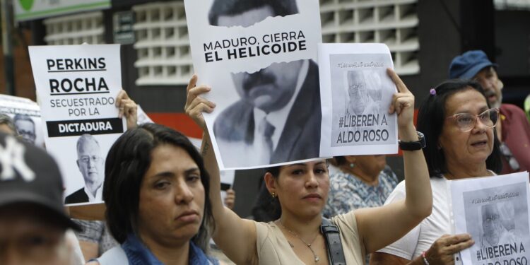Familiares de presos políticos detenidos en Venezuela piden la mediación de organismos de DDHH