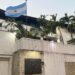 Denuncian que continua el asedio del régimen a la embajada de Argentina en Caracas
