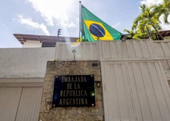 Contabilizan más de 85 horas de asedio a los seis opositores asilados en embajada argentina en Caracas