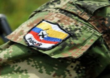 Atentado de disidencias de las FARC deja un soldado muerto y otro herido en Colombia