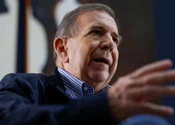 Edmundo González responde a orden captura en su contra: «Este nuevo y sistemático ataque se debe a nuestro trabajo en el exterior»