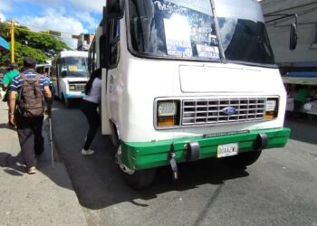 Advierten que posible aumento del pasaje en Caracas afectaría mayormente a jubilados y pensionados