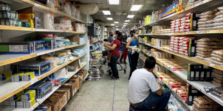 La inflación en Venezuela repunta al 4 % en octubre y la acumulada llega al 16,6 %