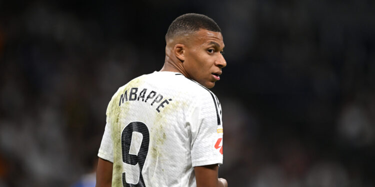 Mbappé queda fuera de la convocatoria para los dos próximos partidos de Francia