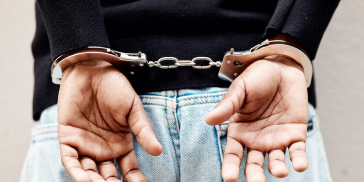 Inmigrante venezolano es arrestado en Manhattan por robo y exposición indecente a una fiscal adjunta