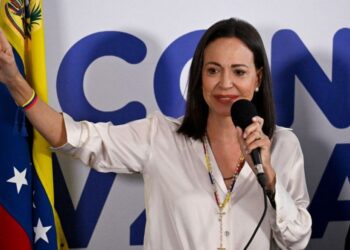 María Corina Machado: «La prueba de la victoria épica ciudadana está en manos de los senadores chilenos»