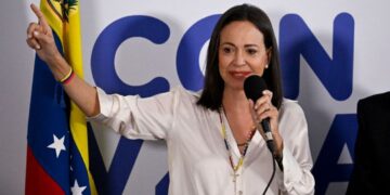 María Corina Machado: «La prueba de la victoria épica ciudadana está en manos de los senadores chilenos»